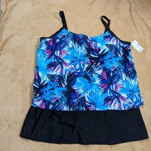 Nwt Catherines size 30 W swim dress/bathingsuit